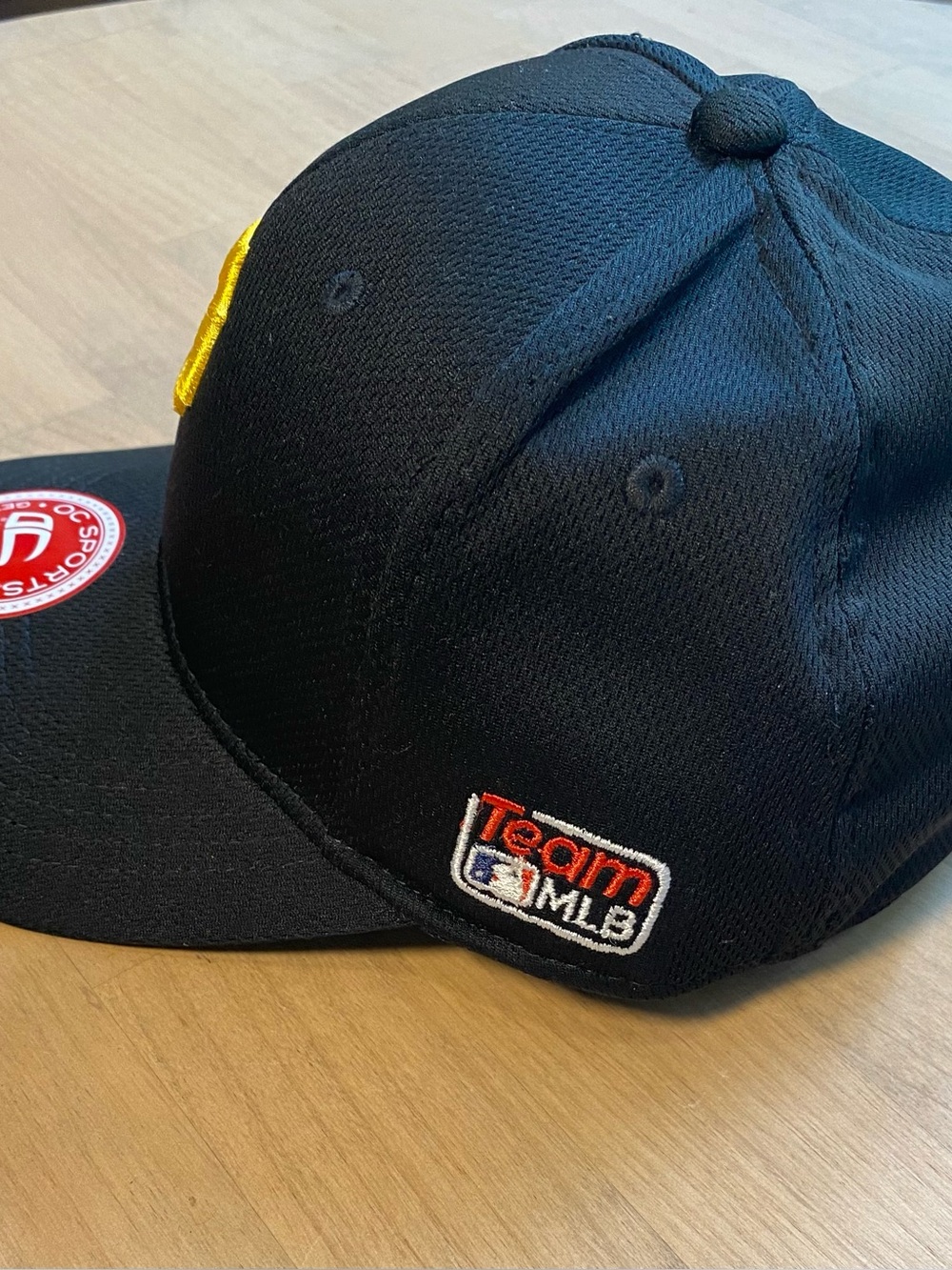 Pittsburgh 'P' Black Baseball Youth Cap with Yellow Embroidered Logo (New) - Picture 4 of 9